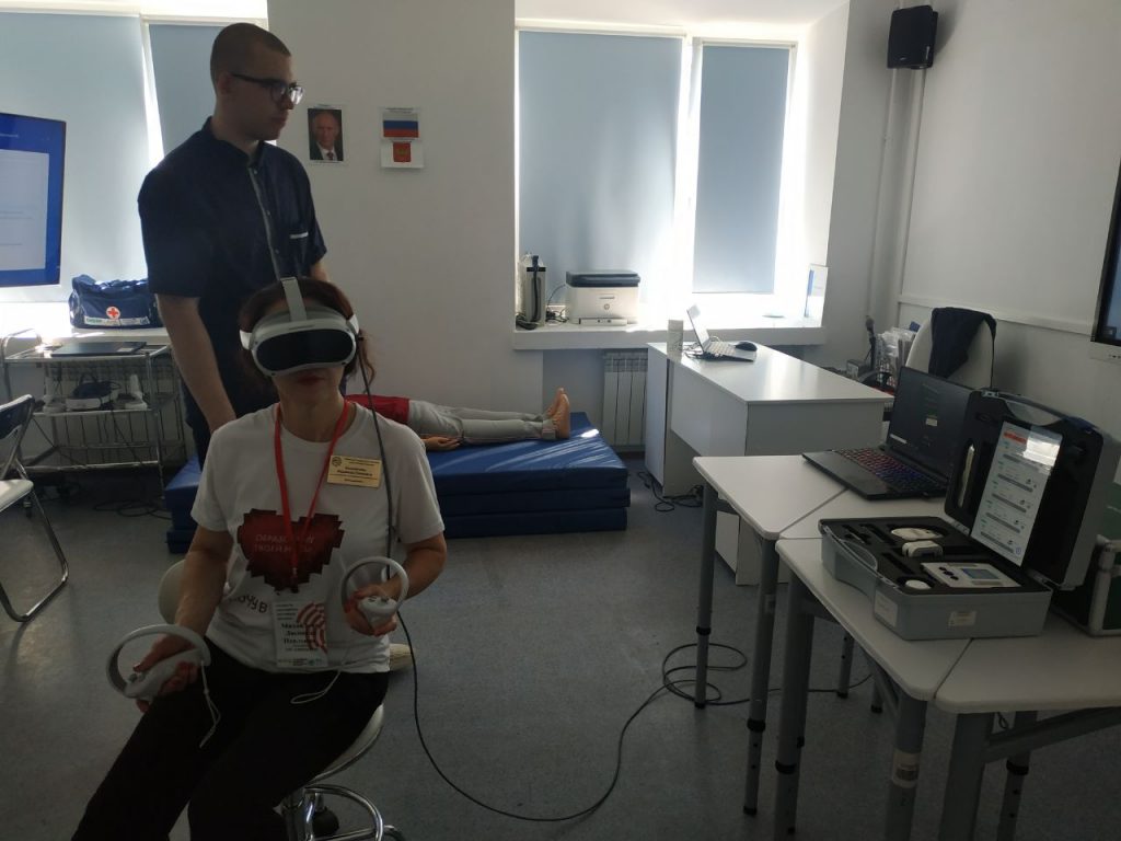 Колледж будущего: VR-тренажеры ИИР СамГМУ продемонстрировали на отраслевом полигоне в Тобольске