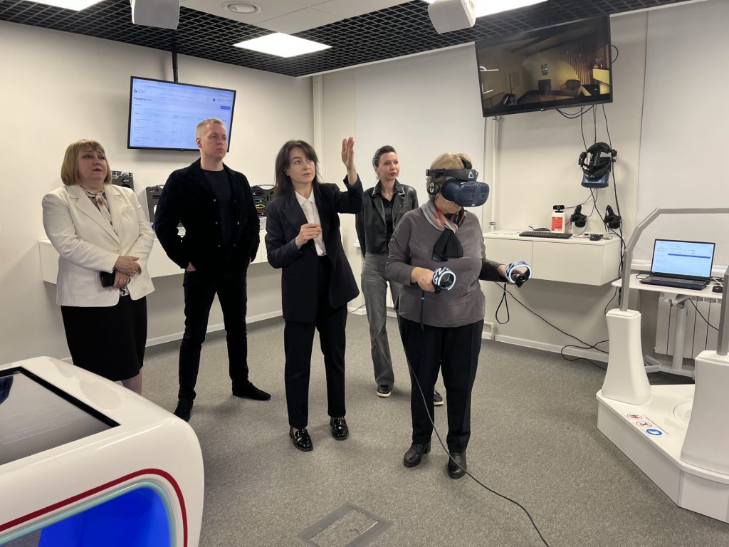 C VR-тренажером «Тактическая медицина. Базовый курс» ознакомились представители Минздрава Самарской области
