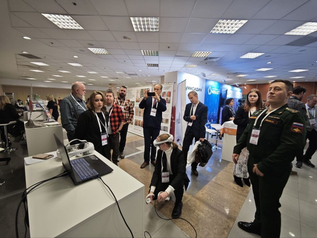 VR-тренажер «Тактическая медицина. Базовый курс» представили на форуме «Огнестрельная рана. Хирургия повреждений»