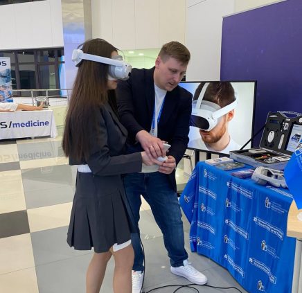 Виртуальные симуляторы ИИР СамГМУ получили высокую оценку на «Неделе медицинского образования — 2026» в Москве